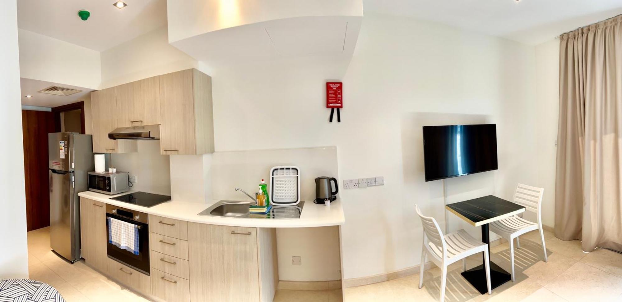 Aphrodite Plaza Larnaca Ruang foto