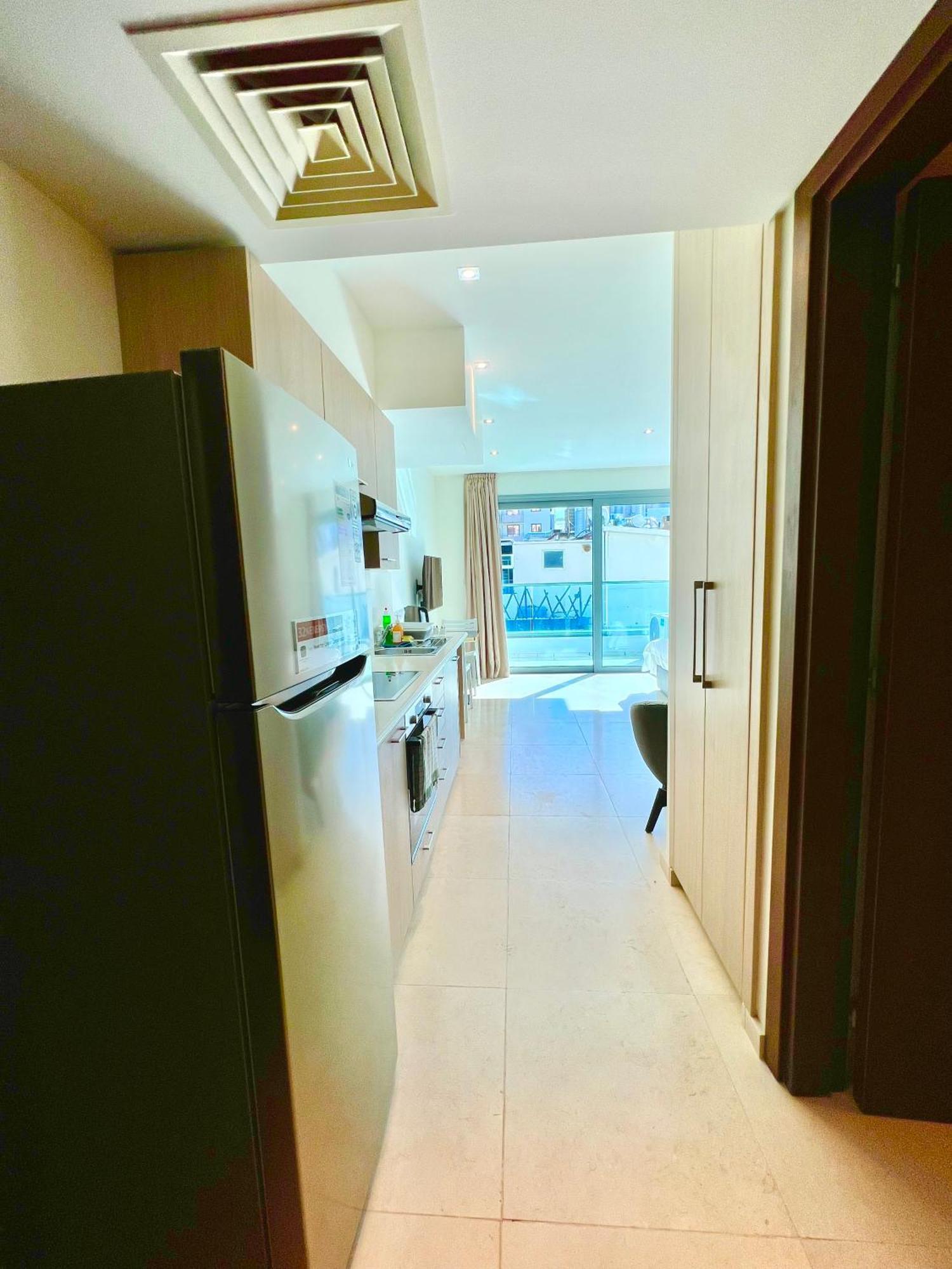 Aphrodite Plaza Larnaca Ruang foto